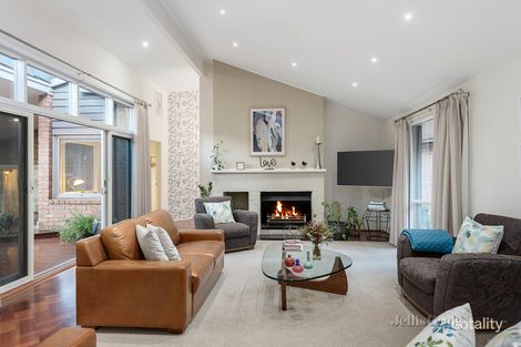 Property photo of 7 Harman Close Doncaster East VIC 3109