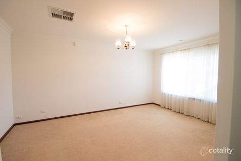Property photo of 5 Storrs Place Winthrop WA 6150