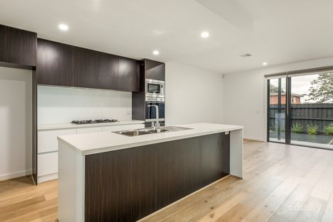 Property photo of 39 Willsmere Road Kew VIC 3101