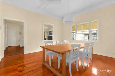 Property photo of 28 Pearson Street Kangaroo Point QLD 4169