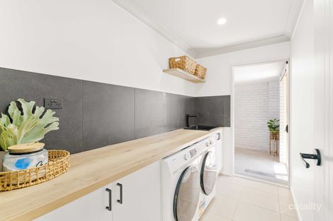 Property photo of 2 Tropical Avenue Andergrove QLD 4740