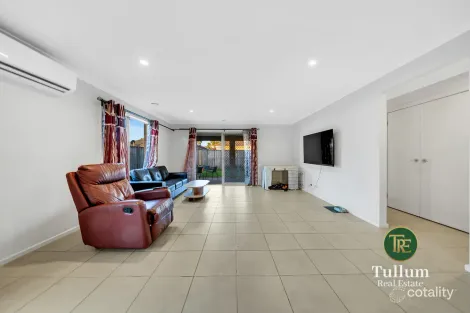 Property photo of 65 Brocker Street Clyde North VIC 3978