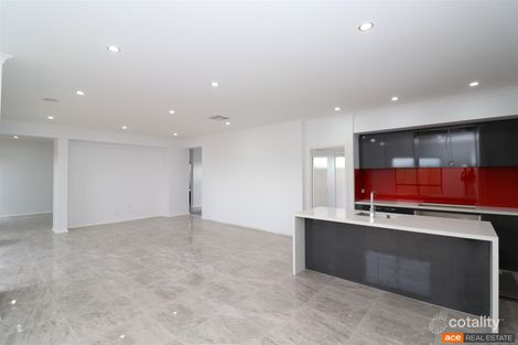 11 Yard St, Mambourin, VIC 3024