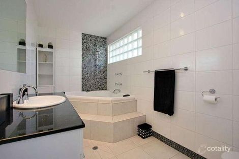 Property photo of 140 Warrandyte Road Ringwood VIC 3134