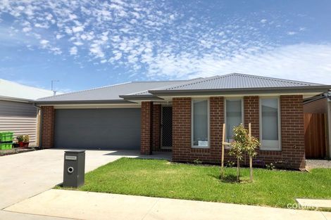 Property photo of 13 Raydale Avenue Narre Warren South VIC 3805