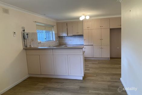 7 Deakin Ave, Hope Valley, SA 5090