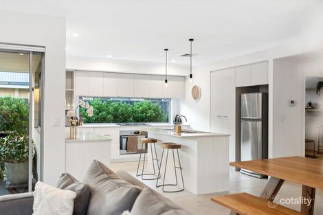 Property photo of 11 Kemble Way Caversham WA 6055