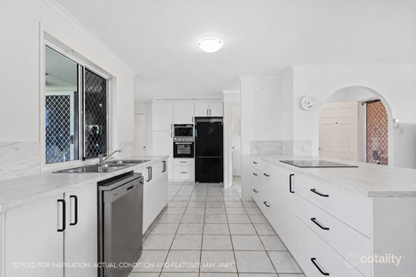 Property photo of 39 Ziedan Mudgeeraba QLD 4213