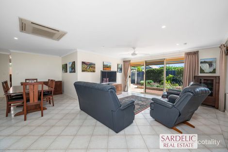 Property photo of 15 Klem Avenue Salter Point WA 6152