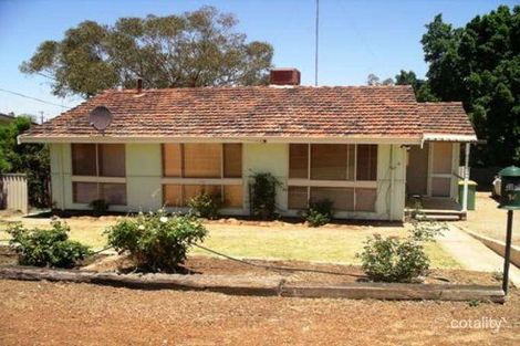 14 Rogers St, Wongan Hills, WA 6603