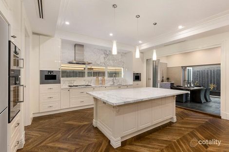 Property photo of 2 Flinders Avenue Canterbury VIC 3126