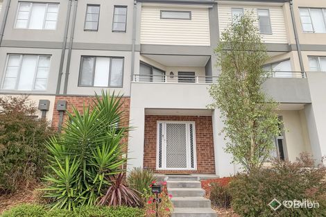 Property photo of 13/10 Mickleham Drive Cranbourne North VIC 3977