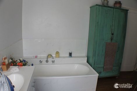 Property photo of 27 Carmichael Street Hamilton VIC 3300