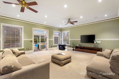 Property photo of 10 Bellbird Drive Lilydale VIC 3140