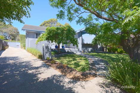 Property photo of 1/44 Pasadena Crescent Bentleigh East VIC 3165