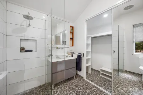 Property photo of 22 Stagpole Street West End QLD 4810