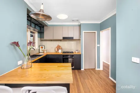 Property photo of 21 Inglis Street Lake Albert NSW 2650