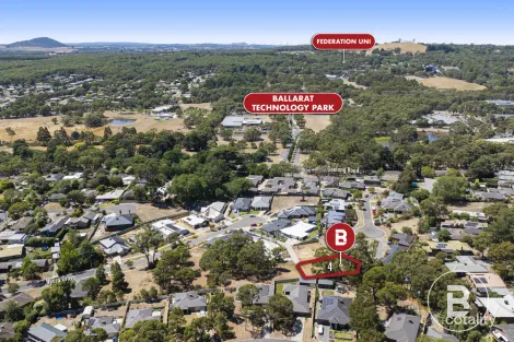 Property photo of 4 Whitney Close Mount Helen VIC 3350