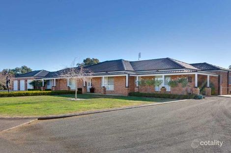 Property photo of 4 Burgan Drive Springvale NSW 2650