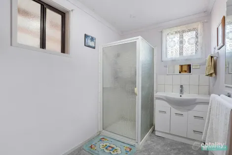 Property photo of 47 Galvin Street Bendigo VIC 3550