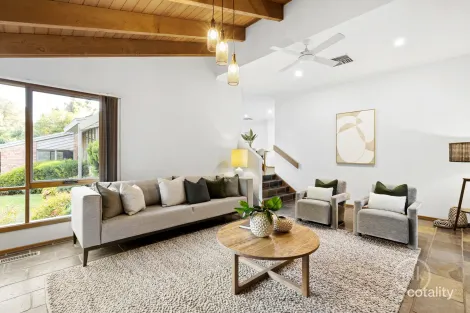 Property photo of 59 Maroong Drive Research VIC 3095