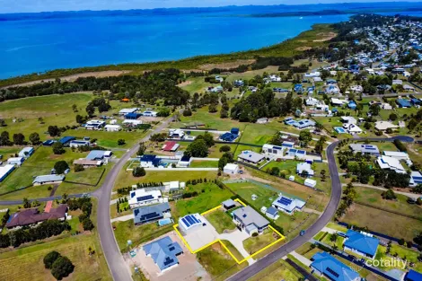 Property photo of 4 Stormy Rise River Heads QLD 4655