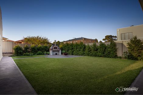 Property photo of 24 Queensberry Court Hillside VIC 3037