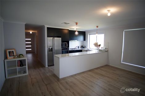 Property photo of 29 Verdeilho Circuit Old Reynella SA 5161
