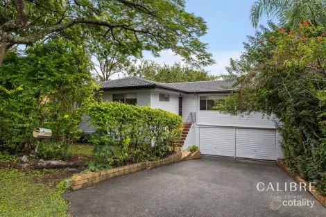 145 Burbong St, Chapel Hill, QLD 4069
