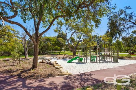 24 Snook Cres, Hilton, WA 6163