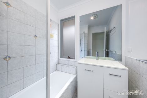 Property photo of 5 Lawrence Avenue Sunbury VIC 3429