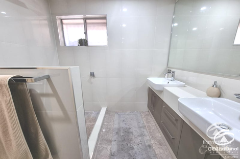 Property photo of 1/4 Grant Street Bulgarra WA 6714