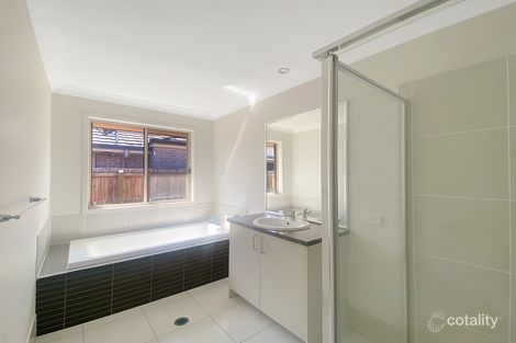 Property photo of 3 Beaufort Crescent Ormeau Hills QLD 4208