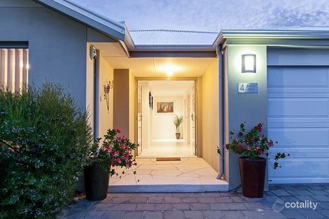 Property photo of 4 Shiralee Bend Carramar WA 6031