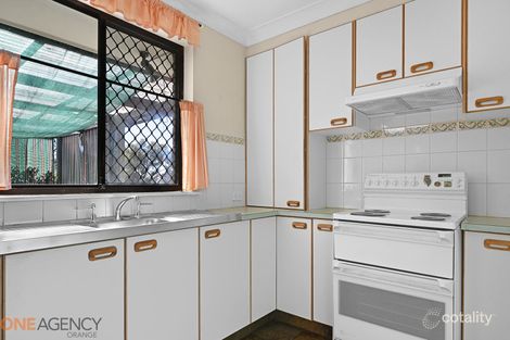 Property photo of 41 Boronia Crescent Orange NSW 2800