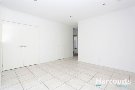 Property photo of 8 Ryrie Grove Wollert VIC 3750