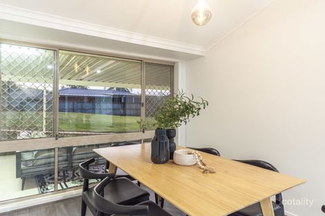 17 Chowchilla St, Albany Creek, QLD 4035