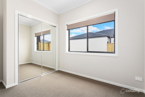 Property photo of 9 Rowling Drive Officer VIC 3809