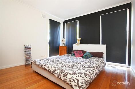 Property photo of 21 Hood Crescent Sunbury VIC 3429