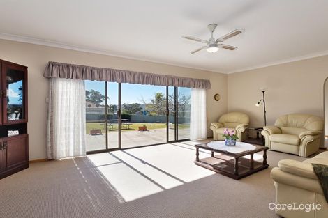 Property photo of 21 Blaxland Road Macquarie Hills NSW 2285