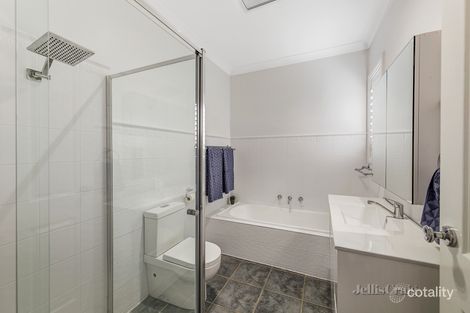 Property photo of 2/769 High Street Armadale VIC 3143