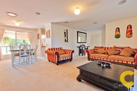 10 Talty Rise, Regents Park, QLD 4118
