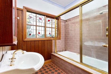 Property photo of 164 Watsonia Road Watsonia VIC 3087