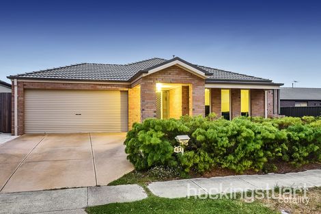 Property photo of 43 Finsbury Crescent Manor Lakes VIC 3024