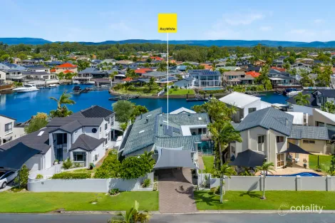 116 Pebble Beach Dr, Runaway Bay, QLD 4216