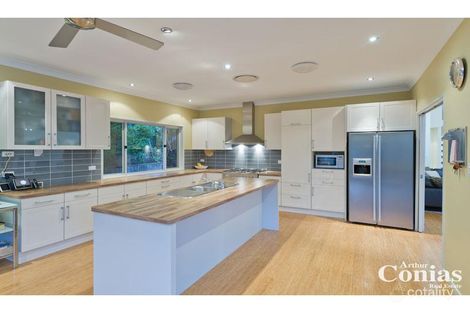 Property photo of 14 Culmstock Place Fig Tree Pocket QLD 4069