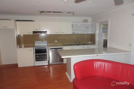 7 Parnoo St, Surfers Paradise, QLD 4217