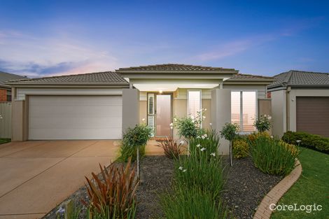 Property photo of 11 Morgan Way Pakenham VIC 3810