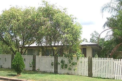 Property photo of 39 Dorricott Crescent Goodna QLD 4300