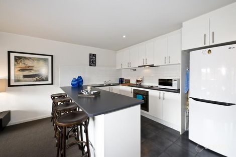 Property photo of 2/17 Essex Street Footscray VIC 3011
